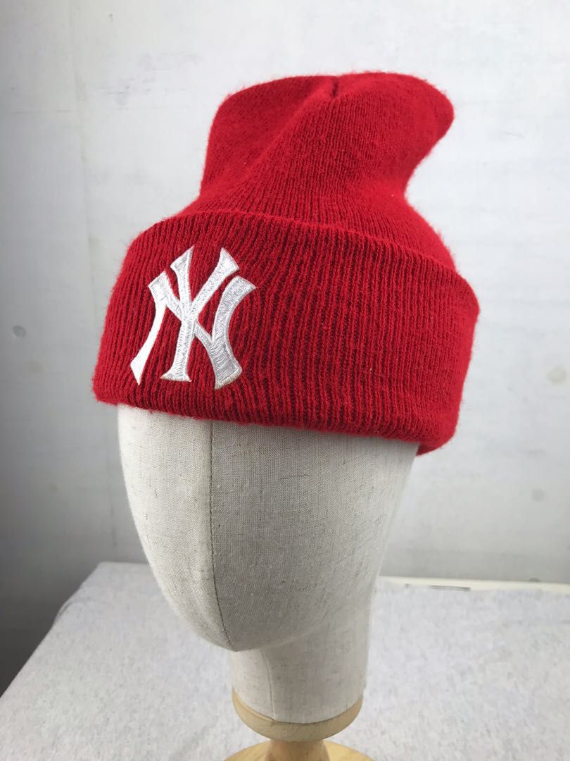 red yankees beanie