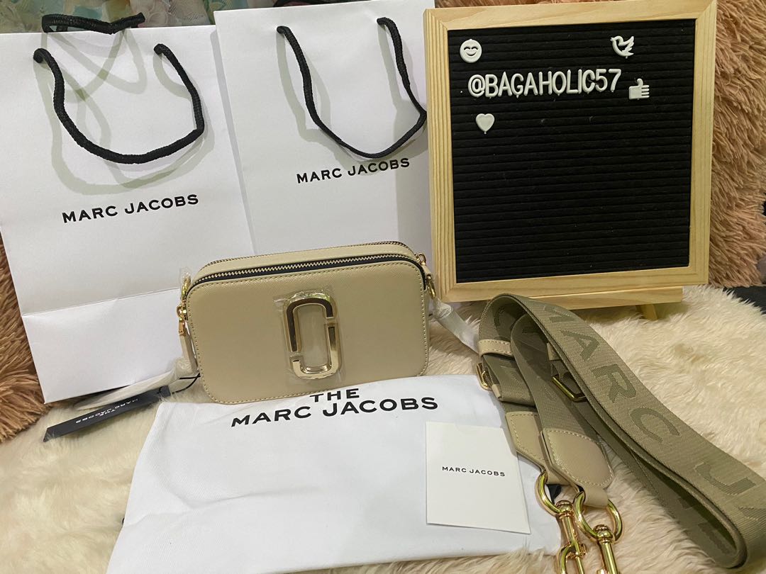 Marc Jacobs The Snapshot Bag in Khaki