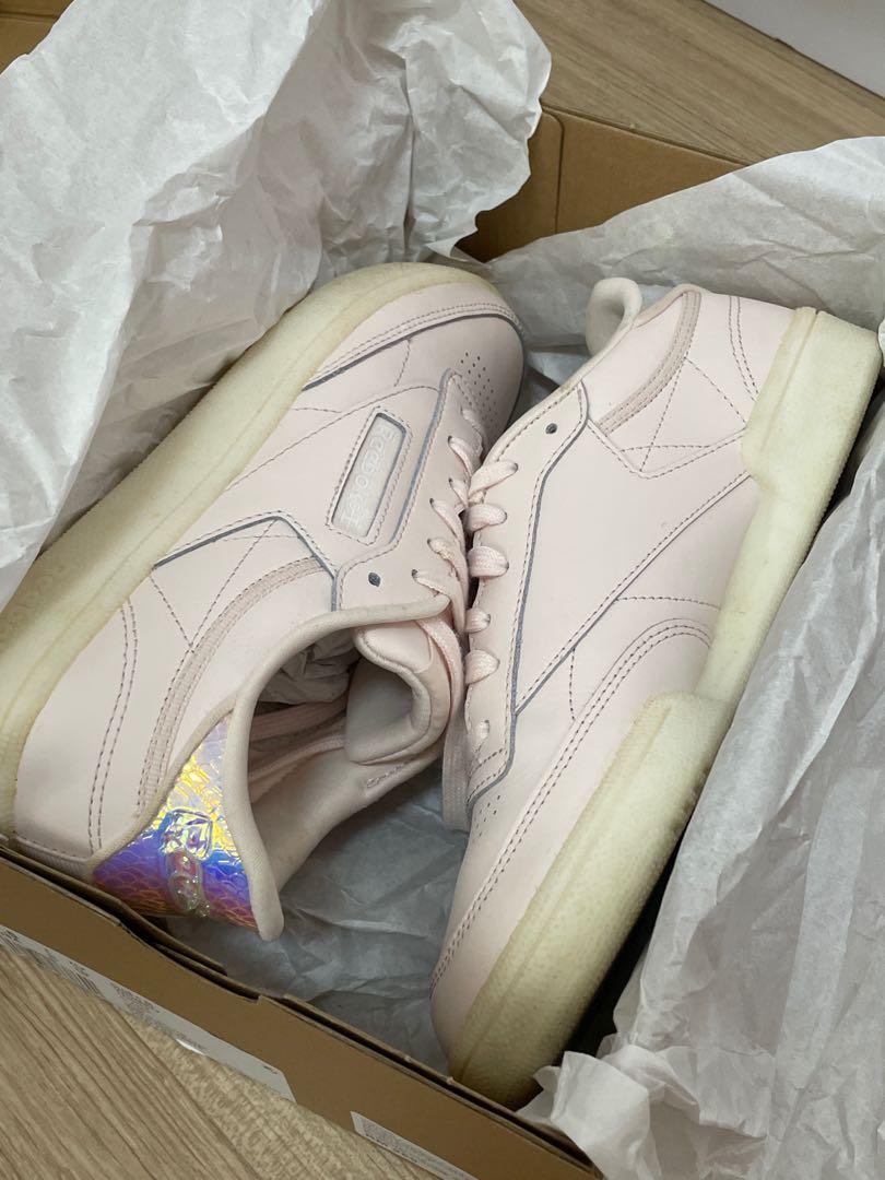 Reebok pale pink 2025