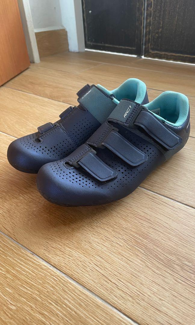 Shimano Rc1 Road Shoes Size EU38 / US6.5 [Can also use for spinning],  Sports Equipment, Bicycles \u0026 Parts, Parts \u0026 Accessories on Carousell