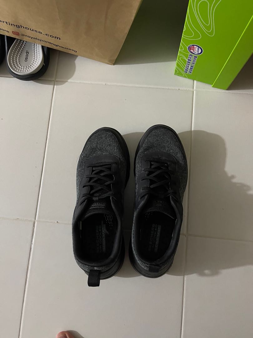 skechers air cooled memory foam shoes price