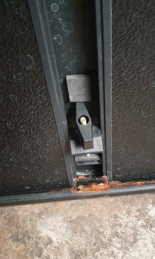 SR performance Tri fold bed cover, Car Parts & Accessories, Other