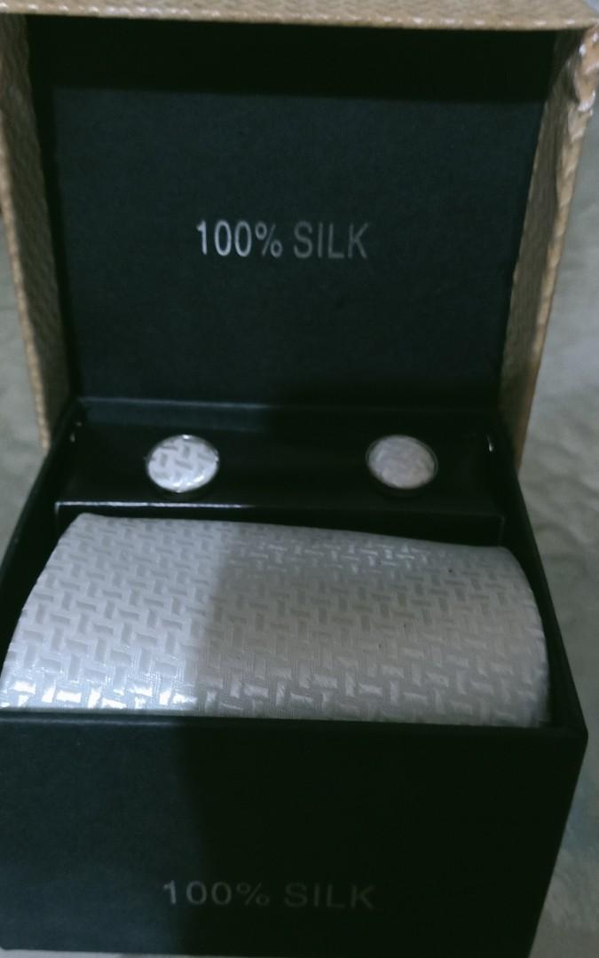 tie and Cuff link gift set (Category: Ties) located in Quezon City. Submitted by cherry018 (Listing ID 1122520524, Image 1). Description: imported 100 %silk gift set tie with cufflink available - 2 PC's only.