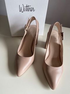 (Category: ) located in . Submitted by shop_susiewardrobe (Listing ID 1122381906, Image 1). Description: .