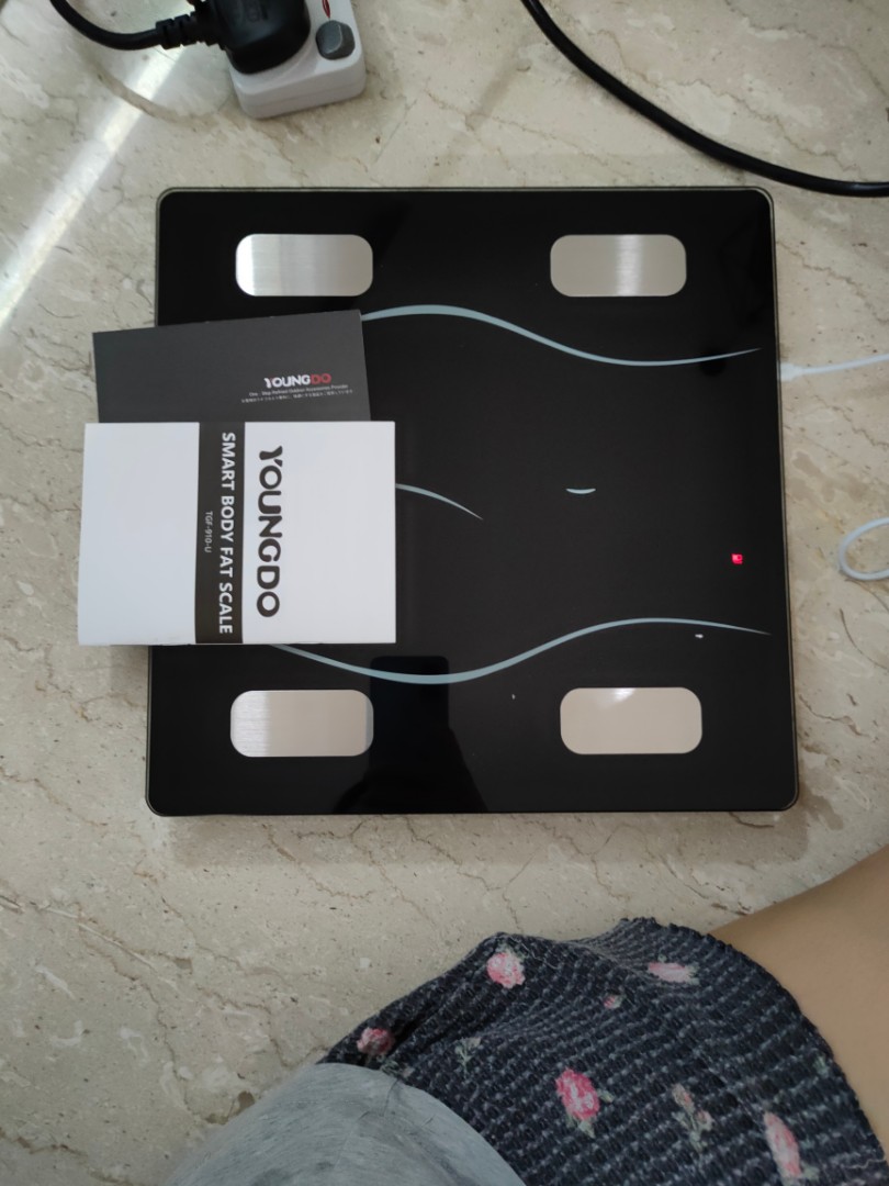 YOUNGDO Body Fat Scale with 23 Essential Measurements, Weighing Scale