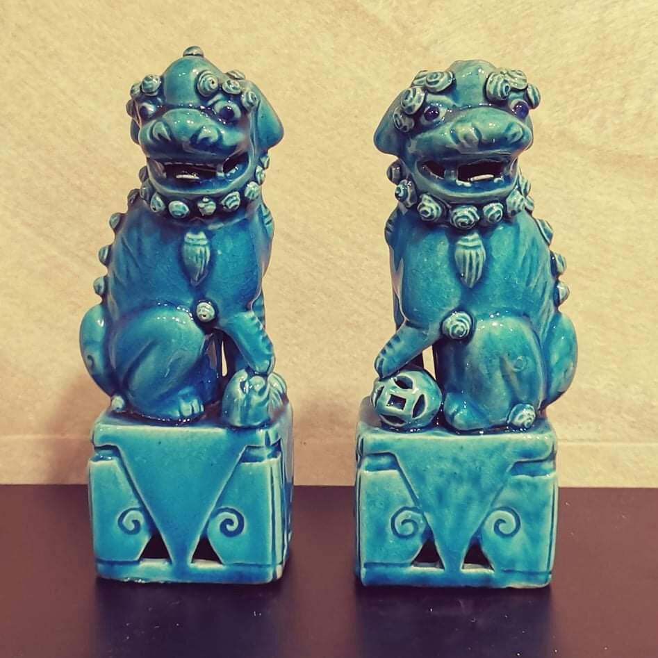 清代晚期~ 孔雀藍釉獅子擺件一對, 興趣及遊戲, 收藏品及紀念品, 古董 