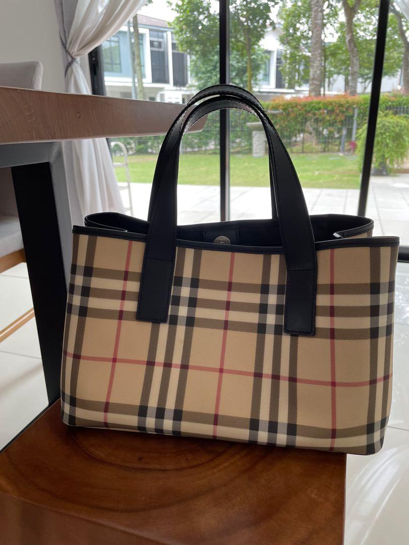 AUTHENTIC BURBERRY HANDBAG, Women's Fashion, Bags & Wallets, Purses &  Pouches on Carousell
