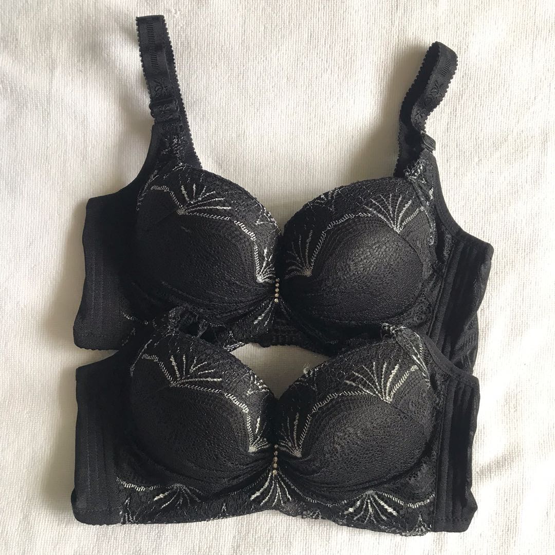 Black Bra, Women's Fashion, Undergarments & Loungewear on Carousell