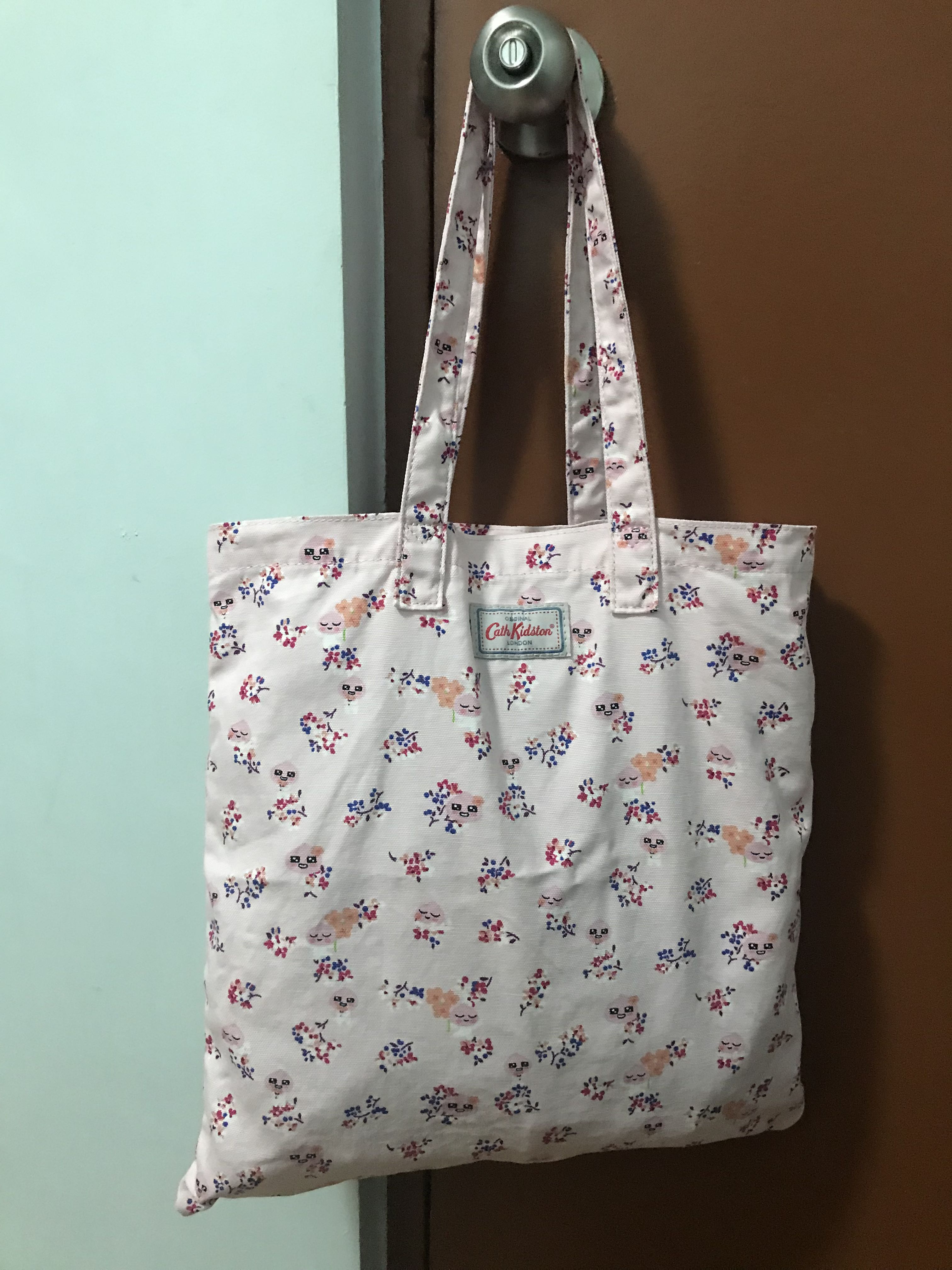 Shop Cath Kidston Women's Leather Bags up to 65% Off | DealDoodle