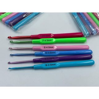 Luxe Crochet Hook Furls Ommi Beech Wood 3.5mm 4mm 9mm BRAND NEW from USA,  Hobbies & Toys, Stationary & Craft, Craft Supplies & Tools on Carousell