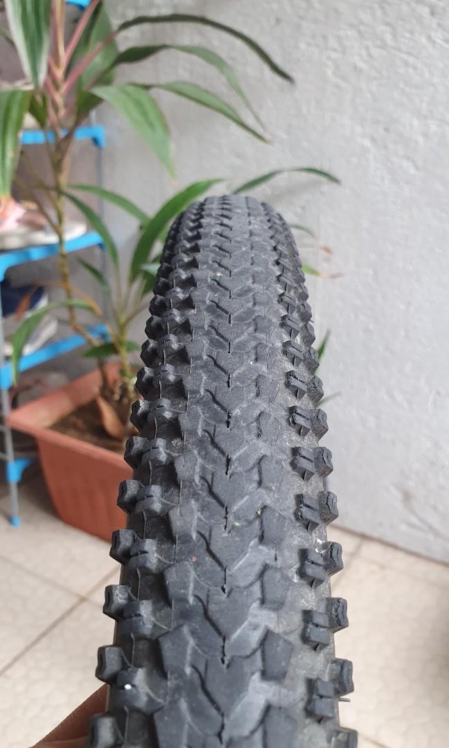 CST Jet TPI 27 with inner tube, Sports Equipment, Bicycles & Parts ...