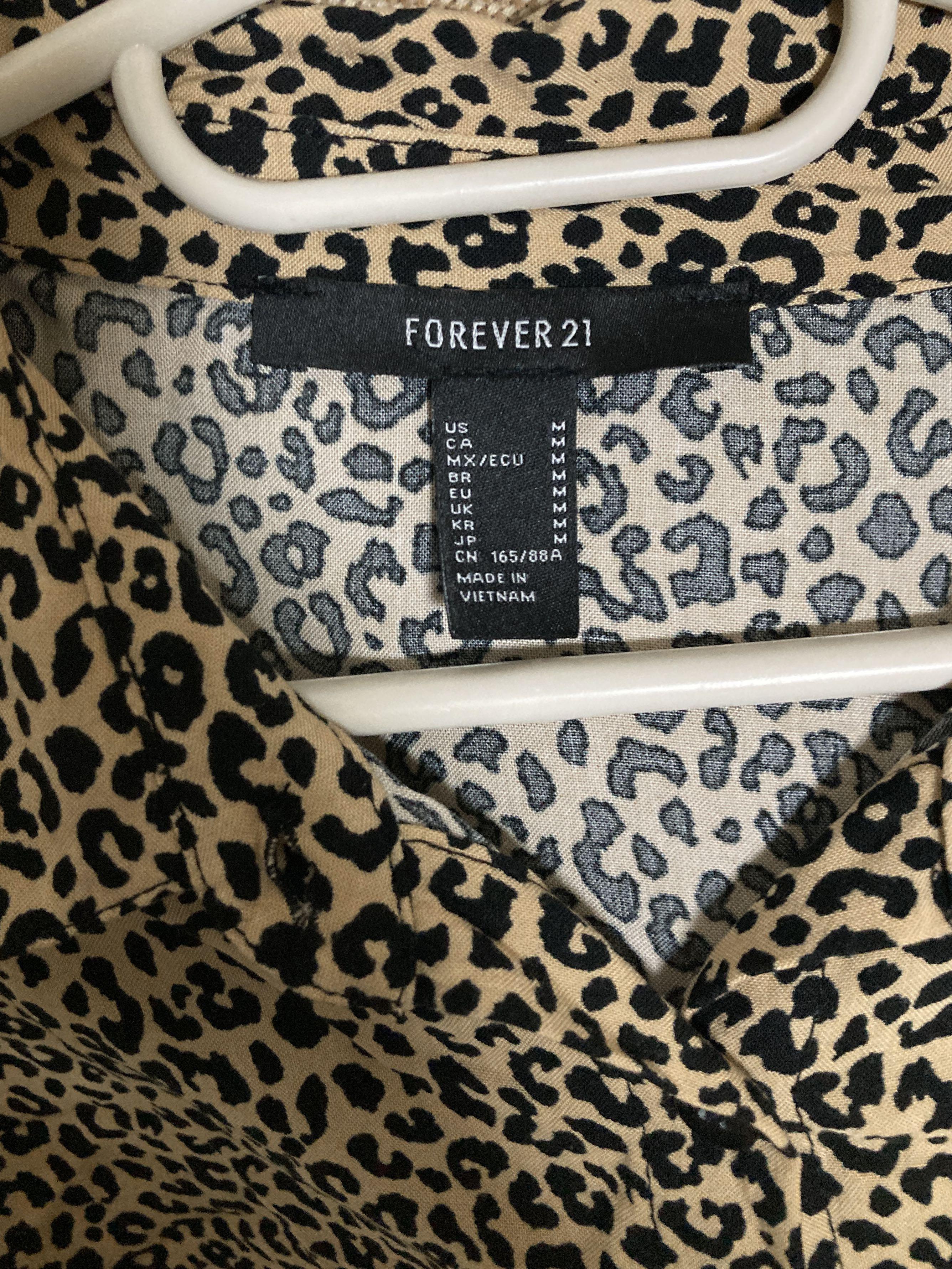 Forever 21 Cropped Leopard Print Button Down, Women's Fashion, Tops,  Blouses on Carousell