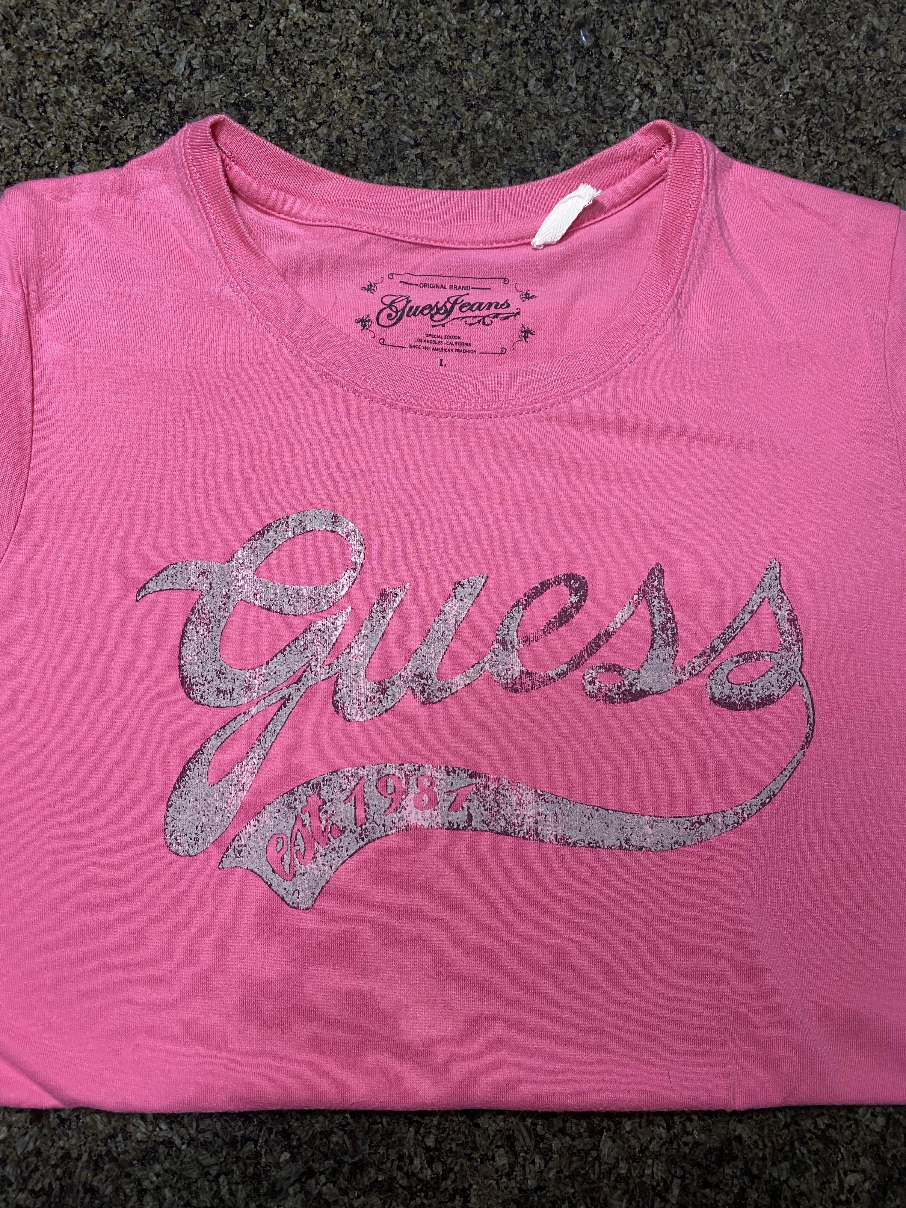 GUESS Shirt (Category: Shirts) located in Manila. Submitted by mayeyeah (Listing ID 1117313386, Image 1). Description: RFS: Decluttering ‼️LAST PRICE POSTED‼️.