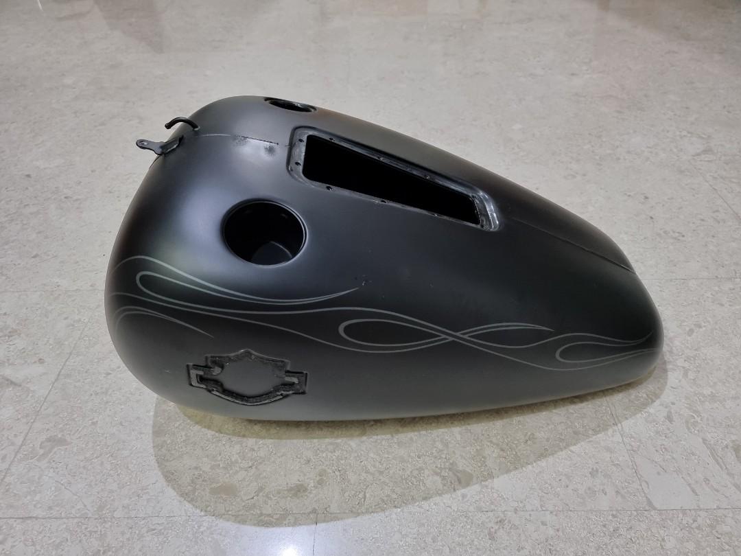 Harley davidson Rocker C gas tank, Motorcycles, Motorcycle Accessories