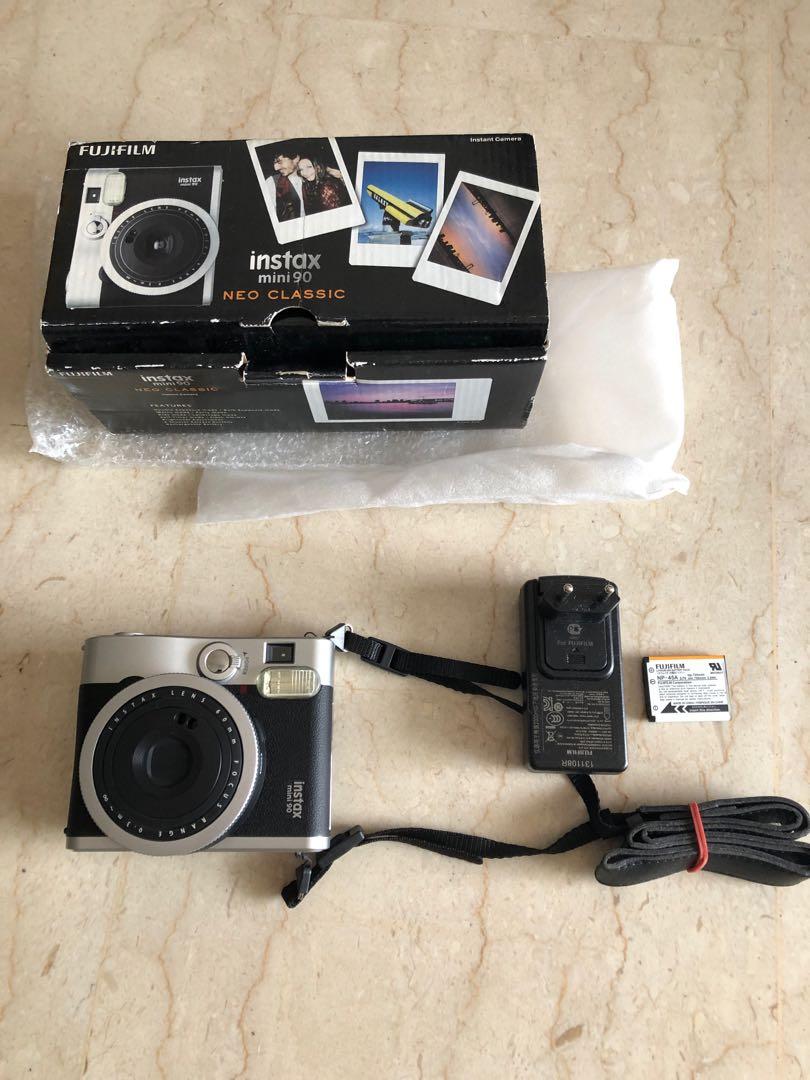 Neo Classic Instax Mini 90 Charging Instax Mini 90 Neo Classic