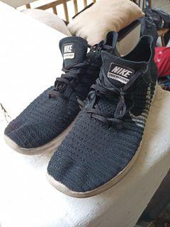 flyknit sneakers