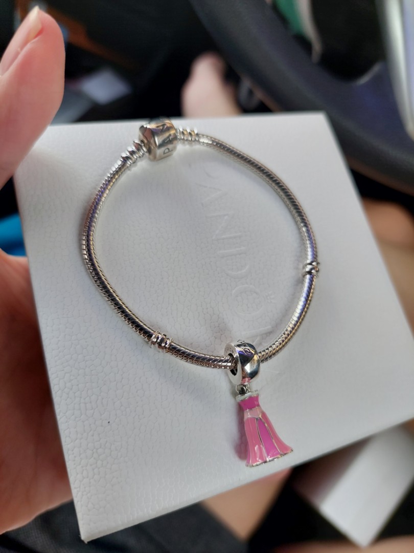 Princess aurora hotsell pandora charm