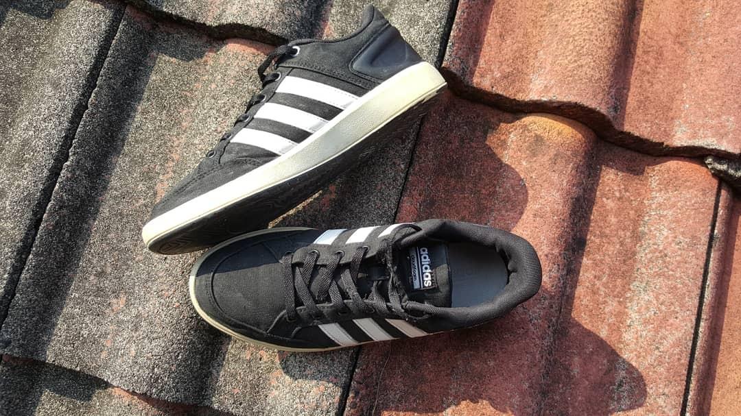 sepatu adidas all court