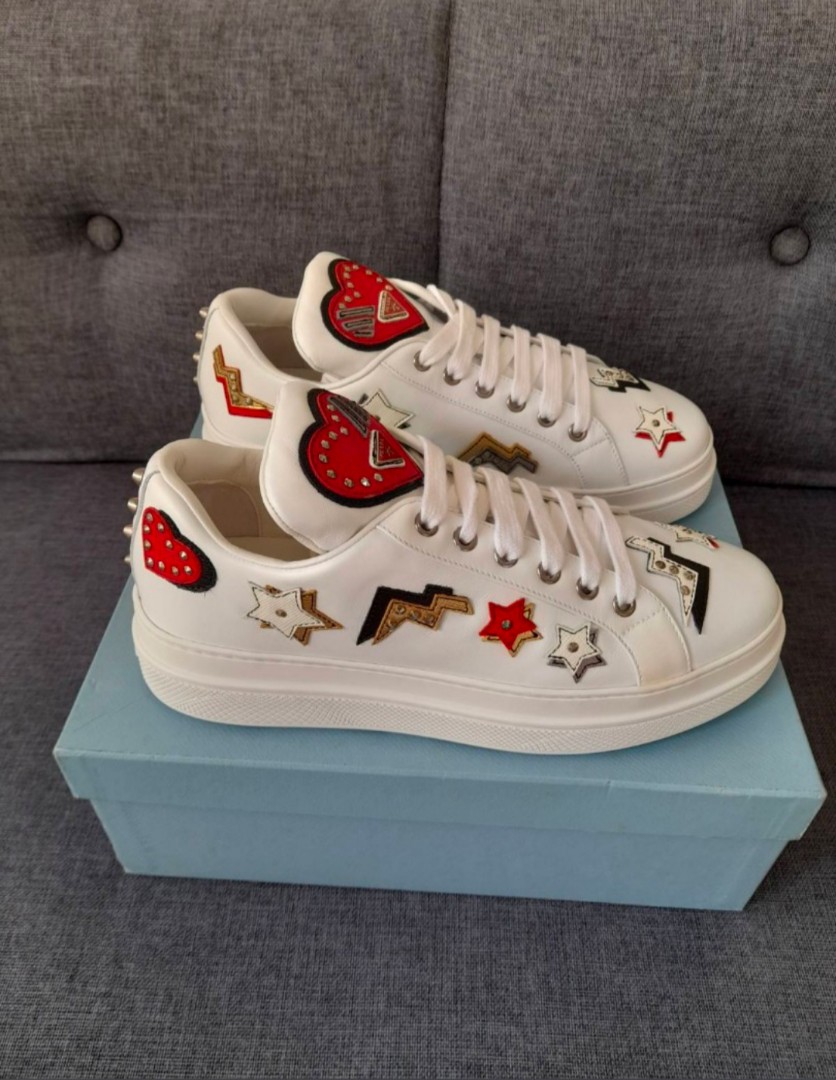 Prada heart sneakers top
