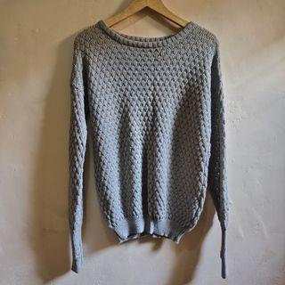 Sweater rajut