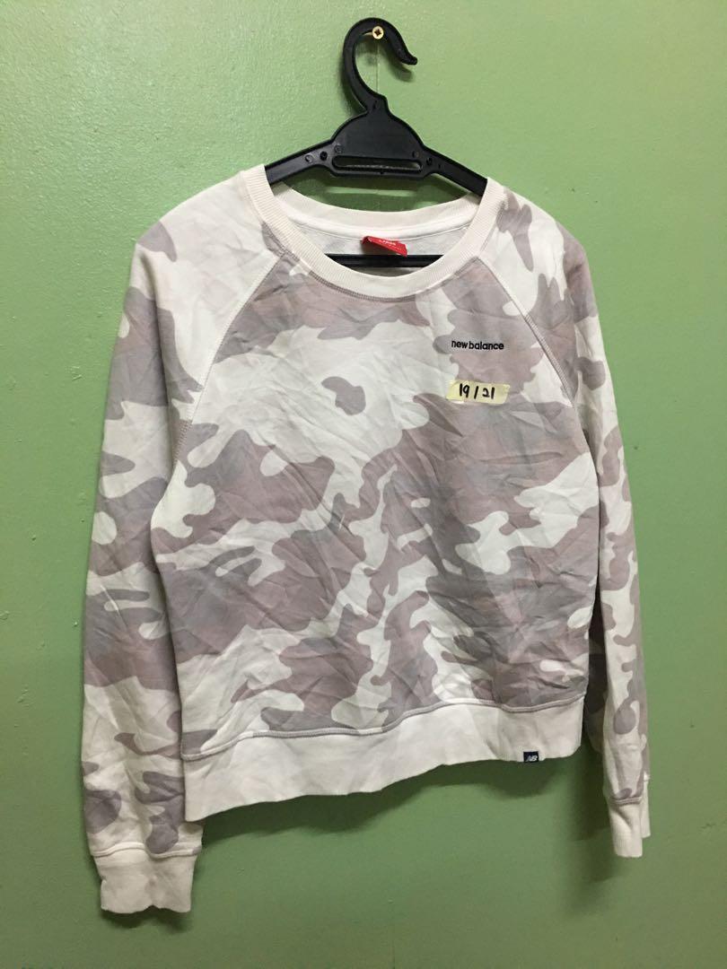 New balance camo sweatshirt 2025