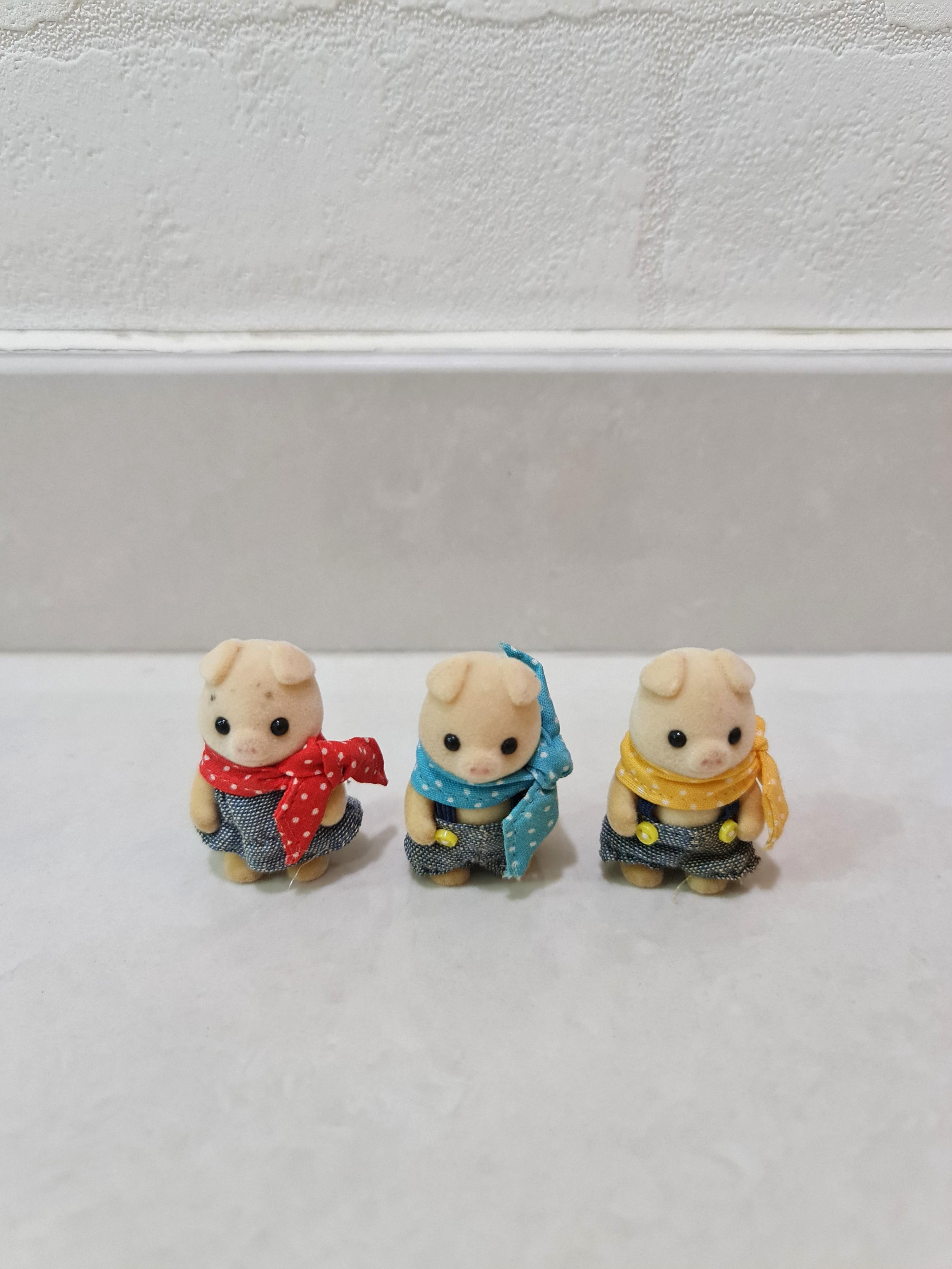 Sylvanian Families Baby Pig Triplets Figurines