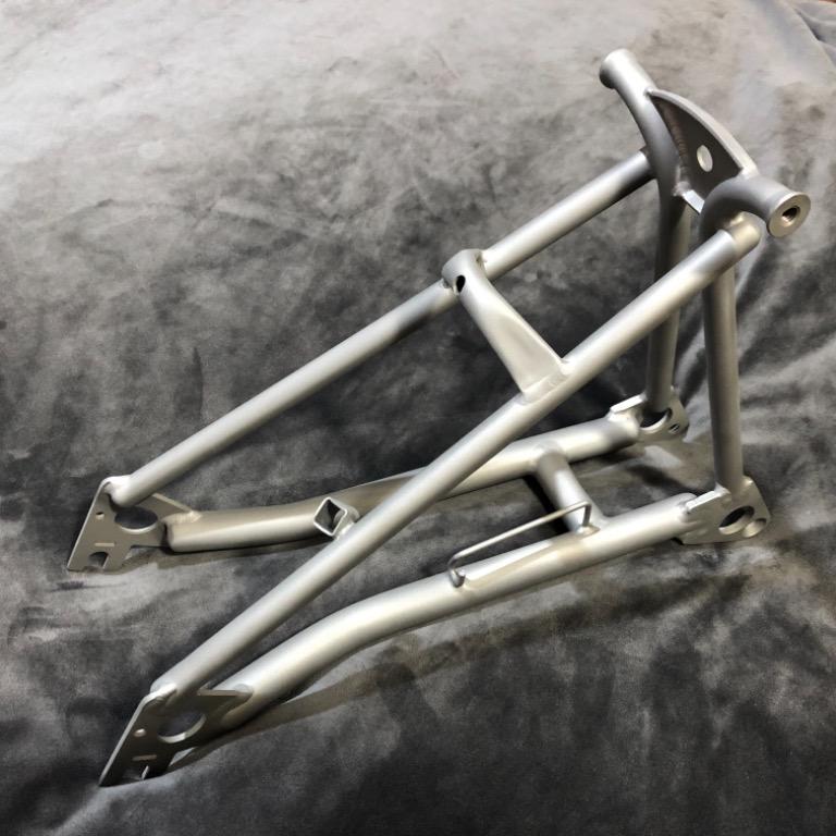 Super-like Superlight Brompton: Titanium front fork & rear Triangle ...