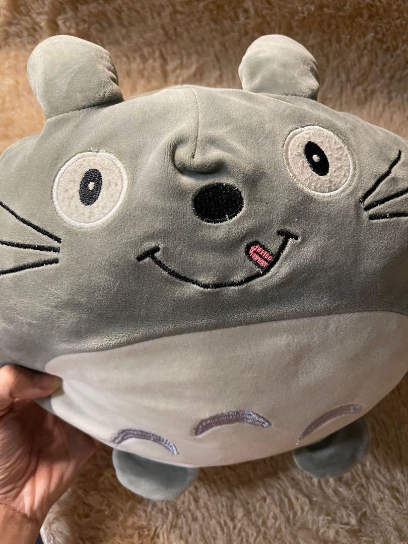Totoro Small Pillow (Category: Bedding & Towels) located in Quezon City. Submitted by declutterbyv (Listing ID 1117332590, Image 2). Description: Totoro Small Pillow Details: - good for traveling - Totoro designed - used for traveling.