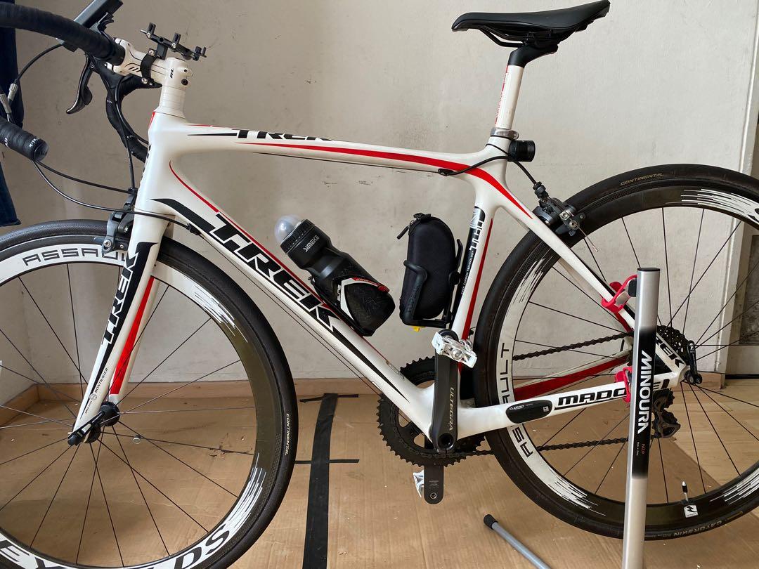 Trek madone 4.9 deals weight