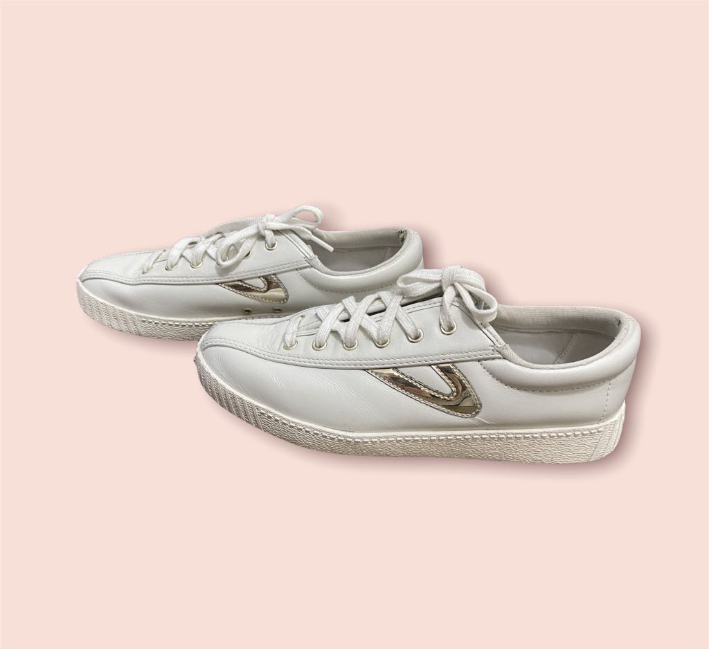 Tretorn women's leather new arrivals sneakers
