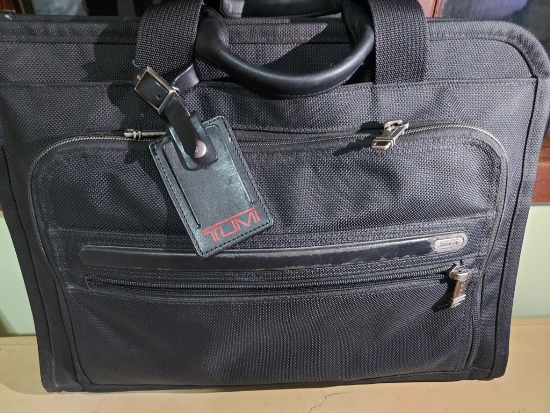 sell tumi bag