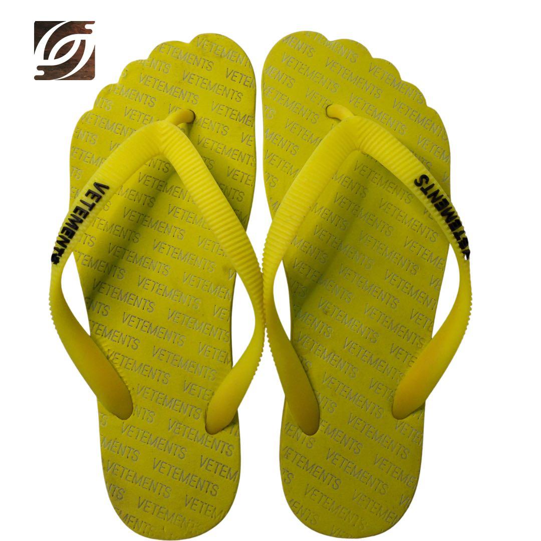 Vetements best sale flip flop
