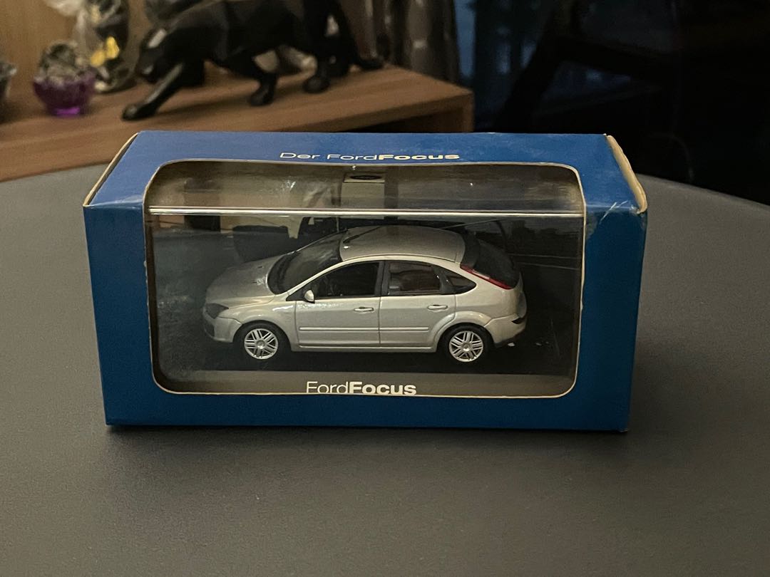Ford focus hotsell diecast model