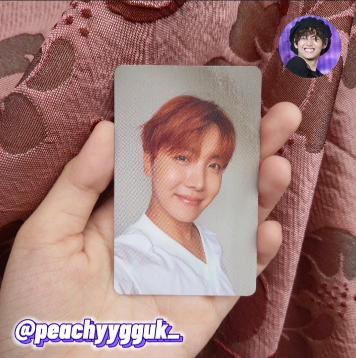 WTS HOPEKOOK LY:HER L OFFICAL PC [ READ DESCRIPTION ] (Category: K-Wave Merchandise) located in Rizal. Submitted by fairynics_ (Listing ID 1117319979, Image 3). Description: WTS • LFB • PH ONLY 💫 Jhope & Jungkook Loveyourself: Her version L photocard 💫 Price: ₱850 ( SOLD AS SET ONLY! ) 💫 Onhand & Official 💫 Condition: Jhope pc: 9.5/10, (slight dirt at the back) Jungkook pc: 10/10, (mint!) 💫 CHAT ME for the video condition 💫 Dop: 3days reser