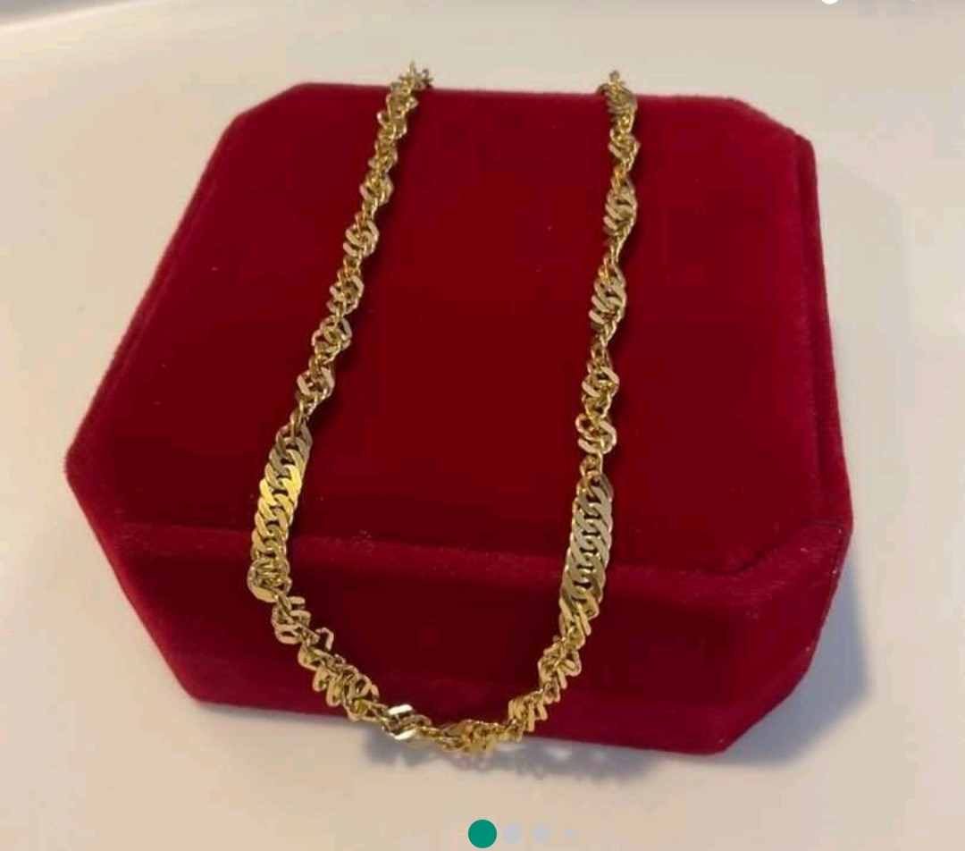 21 karat gold necklace, 18.03 grams 
