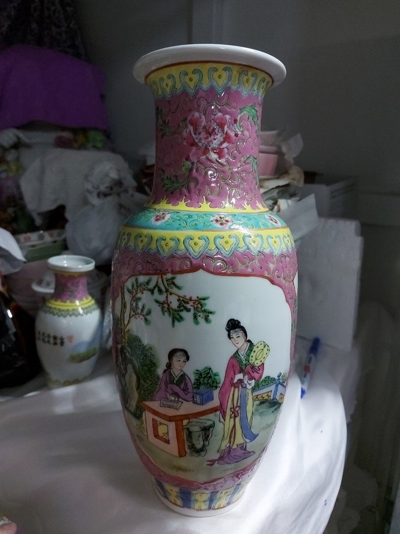 567瓷器50年代景德鎮粉彩開窗仕女瓶, 興趣及遊戲, 收藏品及紀念品