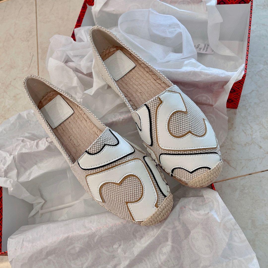 Authentic Tory Burch espadrilles shoes white monogram, Women's Fashion,  Footwear, Loafers on Carousell