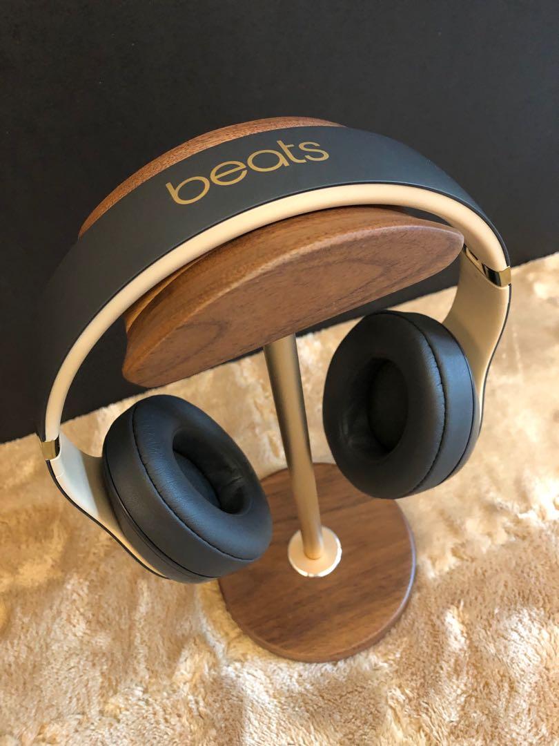 Black Walnut Wood & Aluminum Headphone Stand Nature Walnut