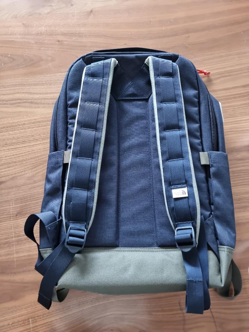 BN The North Face Crevasse backpack 
