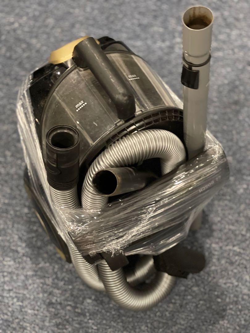 Bosch BGS4UGOGB Bagless Cannister Vacuum Cleaner, TV & Home Appliances, Vacuum Cleaner