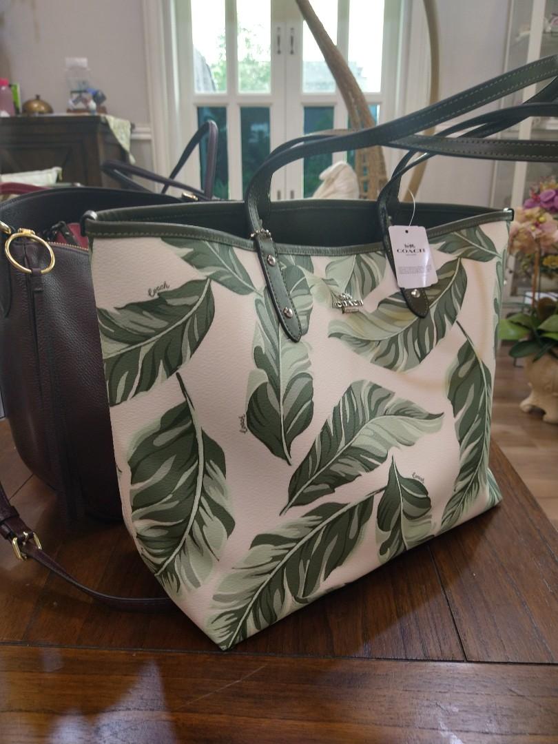 Reversible city tote with banana leaves print best sale