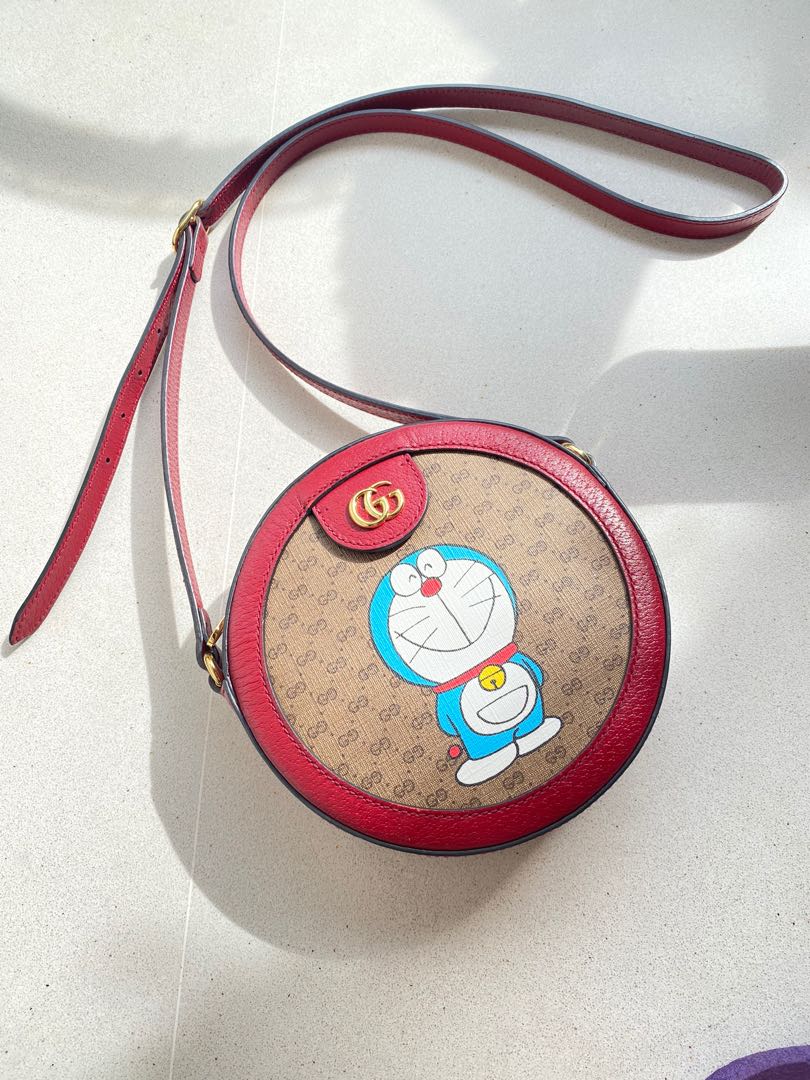 gucci doraemon round bag