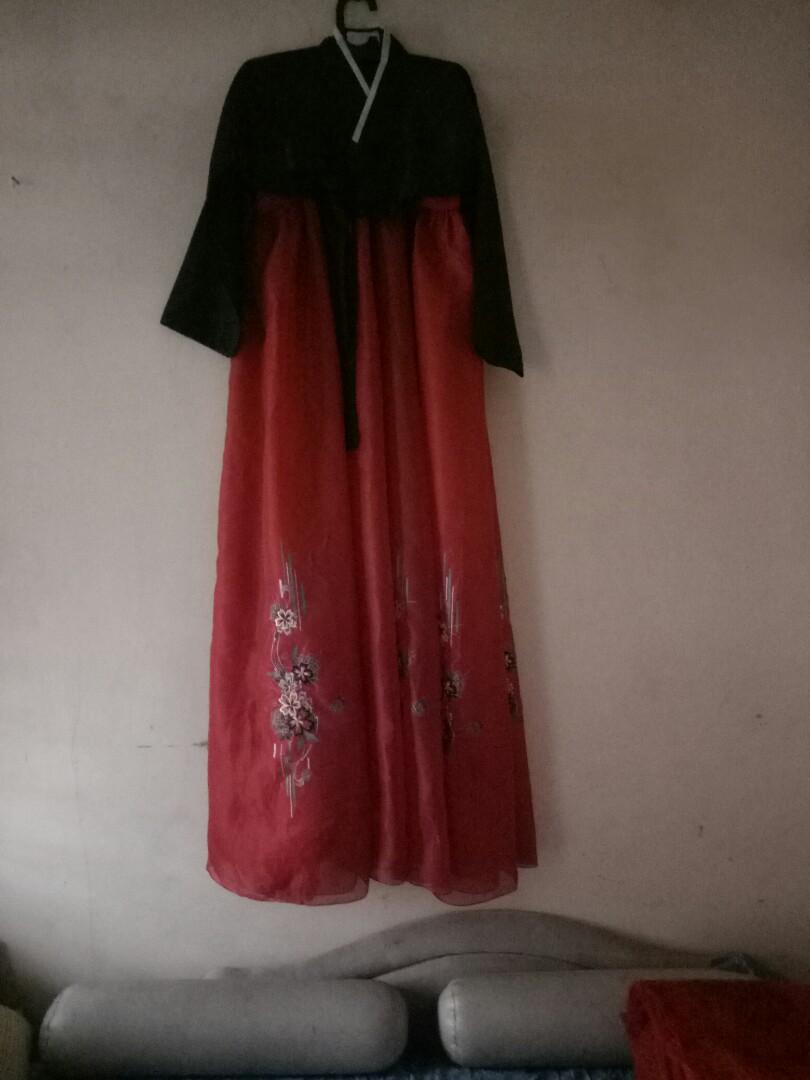 Long Dress -gaun panjang dan lebar, Fesyen Wanita, Muslim Fashion, Gaun di  Carousell