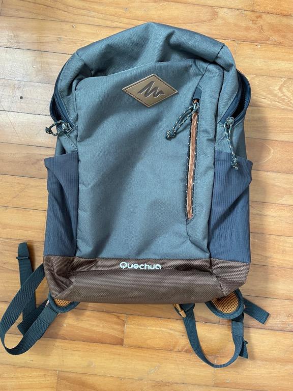Fixed price Quechua Decathlon 10L bag