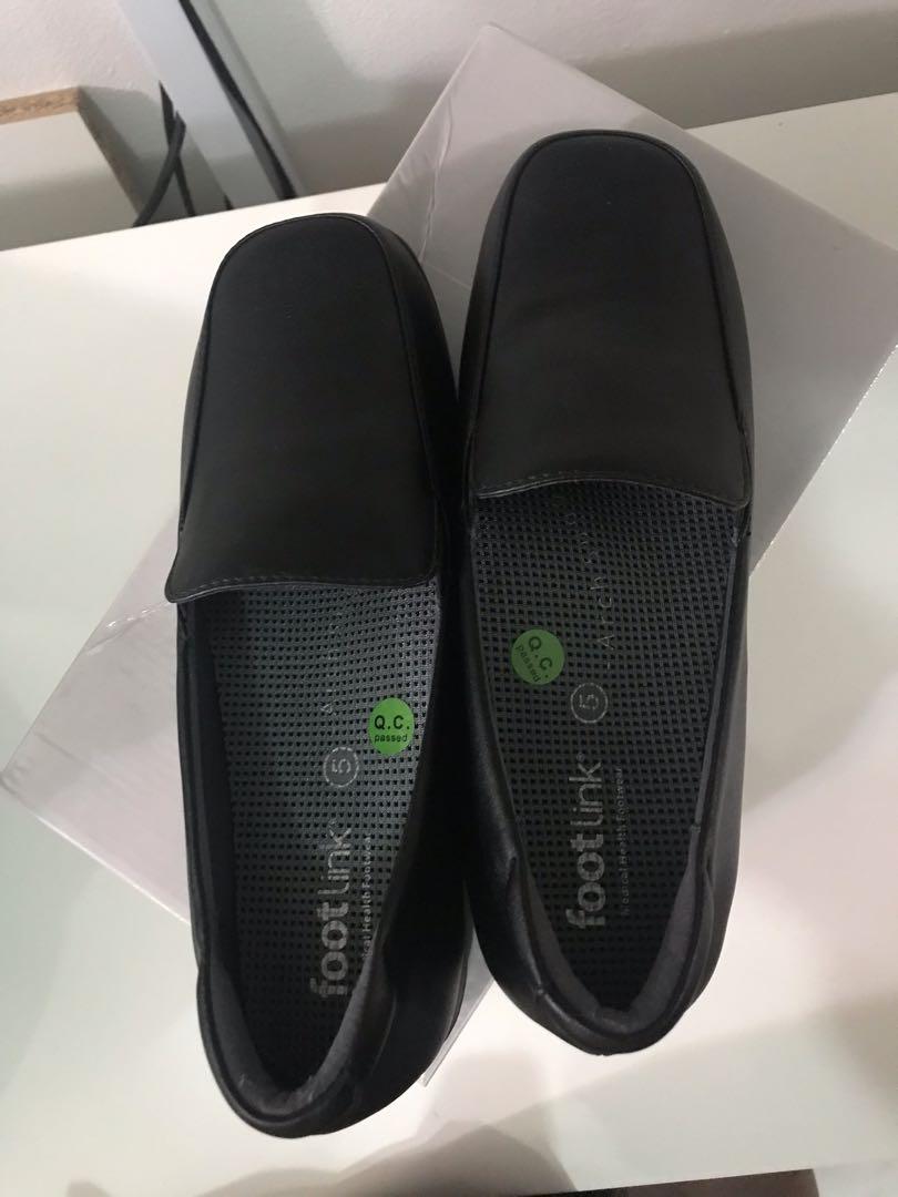Foot Link Shoes Women S Fashion Shoes On Carousell
