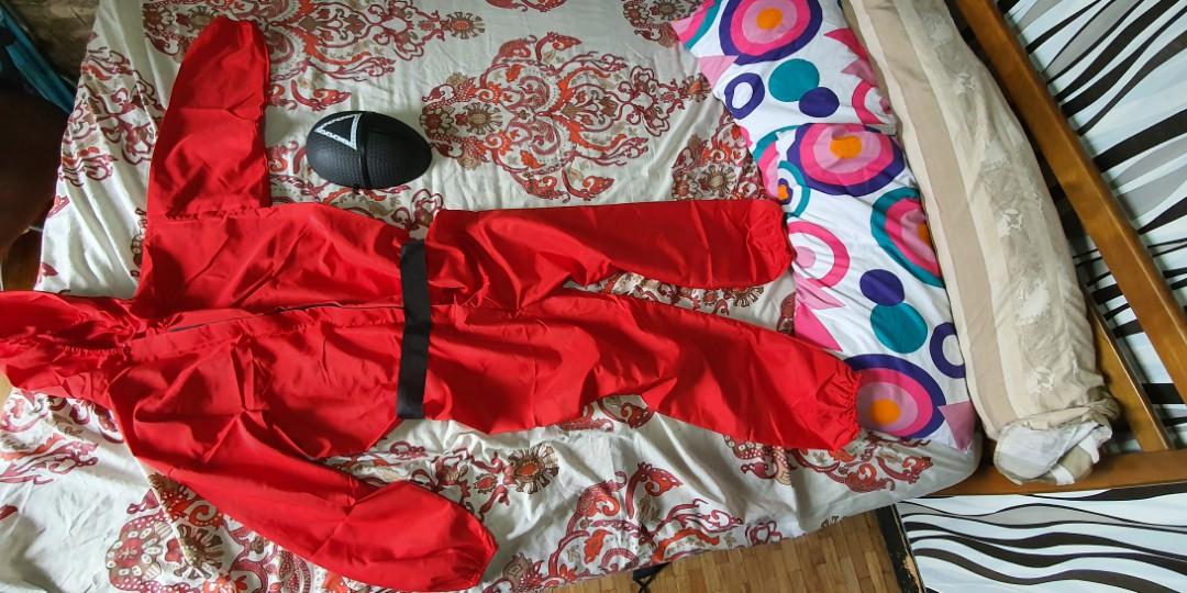 For sale squid game costume (Category: Coats, Jackets and Outerwear) located in Taguig. Submitted by ninojr (Listing ID 1122592000, Image 2). Description: for sale brandnew squidgame costume, height 60 inches from shoulder waist 23 1/2 inches unused.