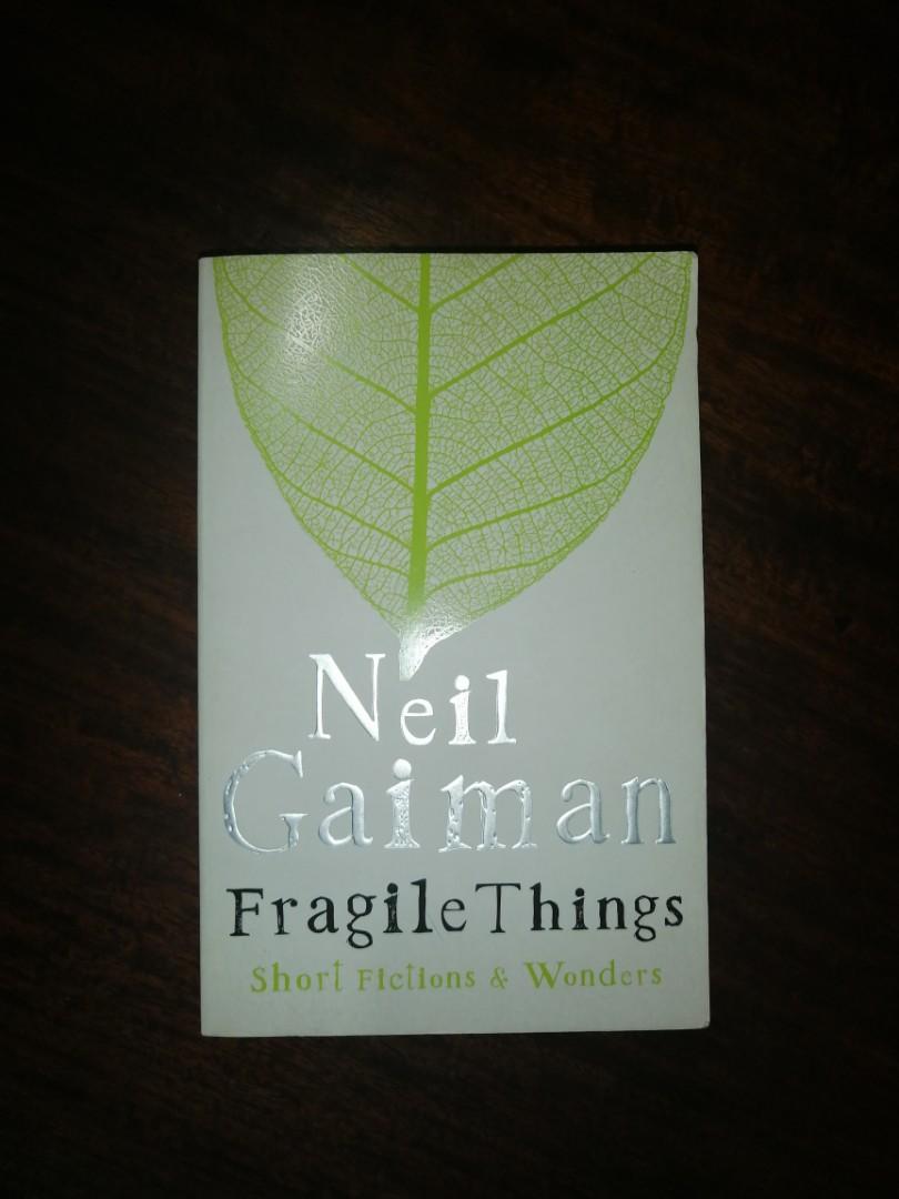 Fragile Things - Neil Gaiman, Hobbies & Toys, Books & Magazines