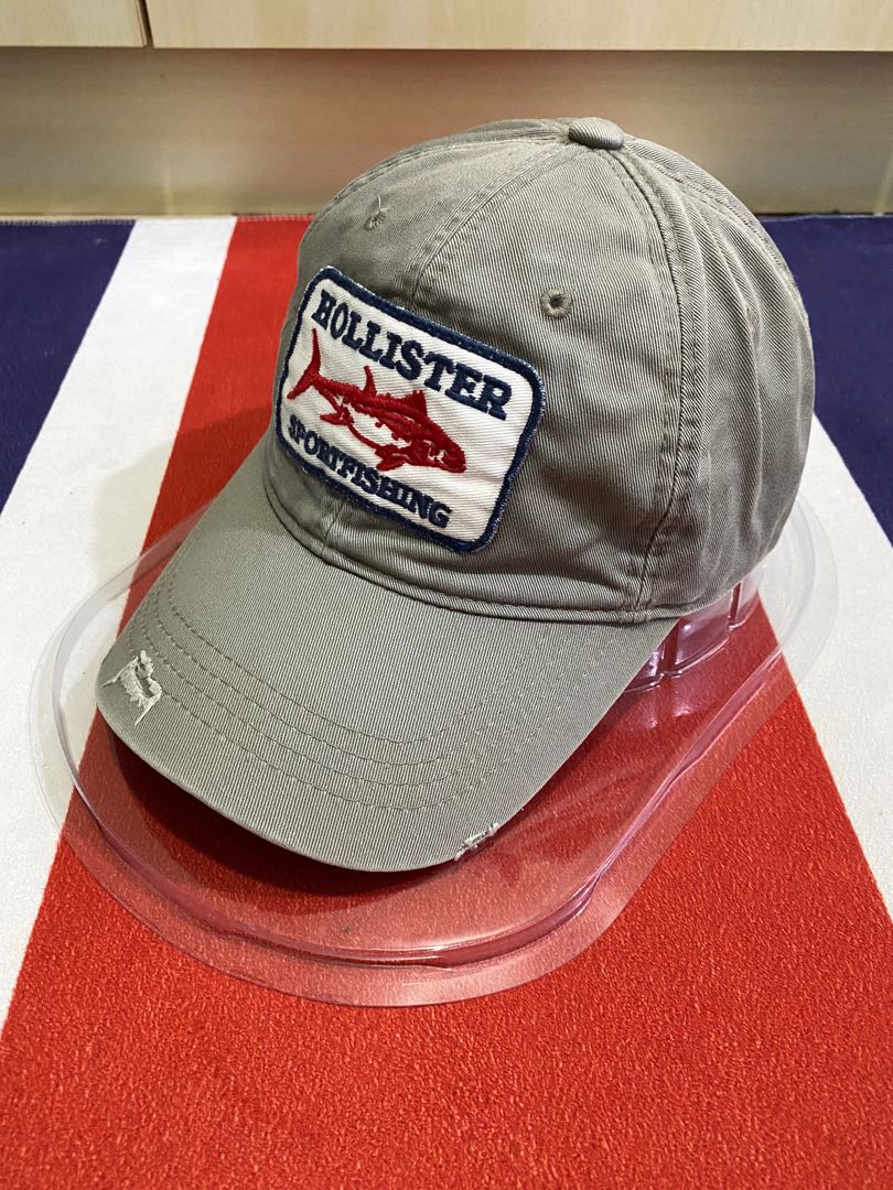 Hollister Cap, Men's Fashion, Watches 