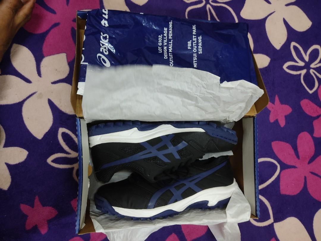 Kasut Hoki Asics Men s Fashion Activewear on Carousell