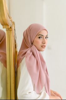 (Kategori: ) berada di . Dikirim oleh tiff_stuff (ID iklan 1122672671, Gambar 1). Deskripsi: .